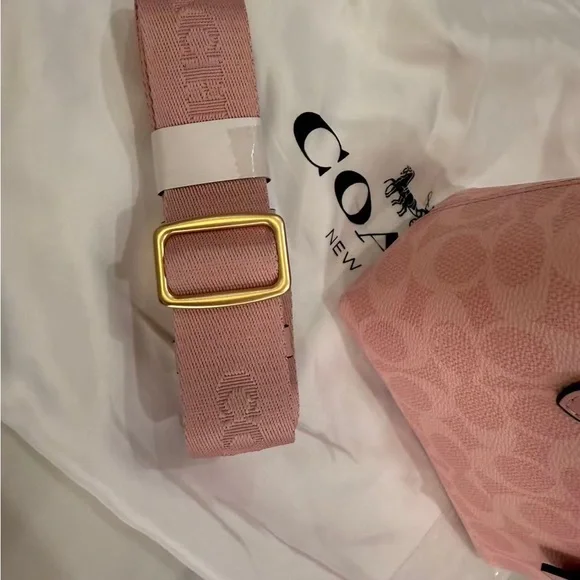 Coach Chain Bags Wallets - Picture 8 of 8